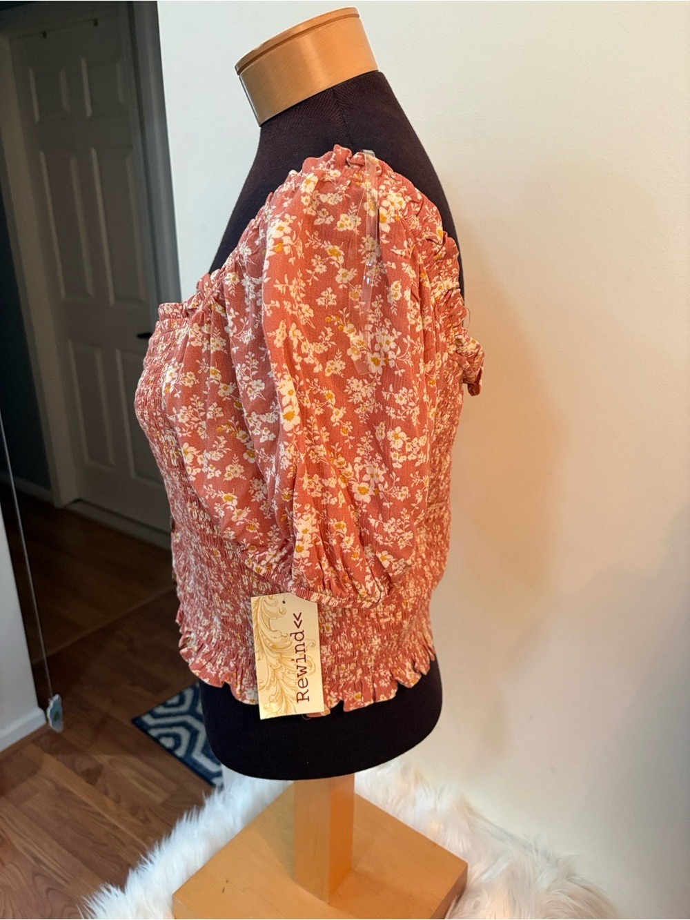 Rewind Smocked Floral Button Front Top – XL – NWT cropped length - Picture 3 of 16